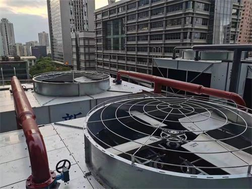 夏季冷卻塔溫度高，很難冷卻怎么辦？(冷卻塔放在車間好不好)